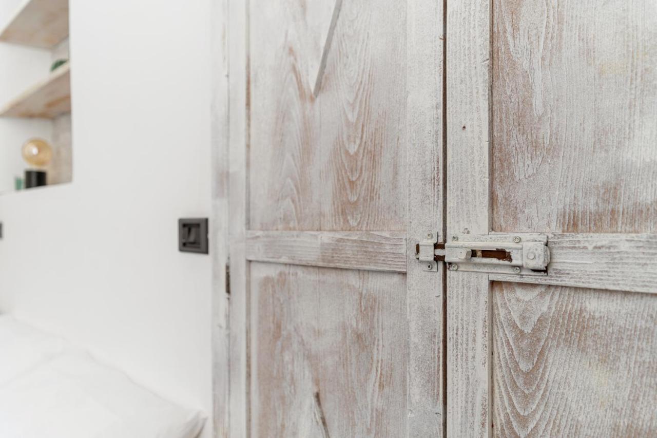 Porta Genova Navigli Classy Flat Милано Екстериор снимка